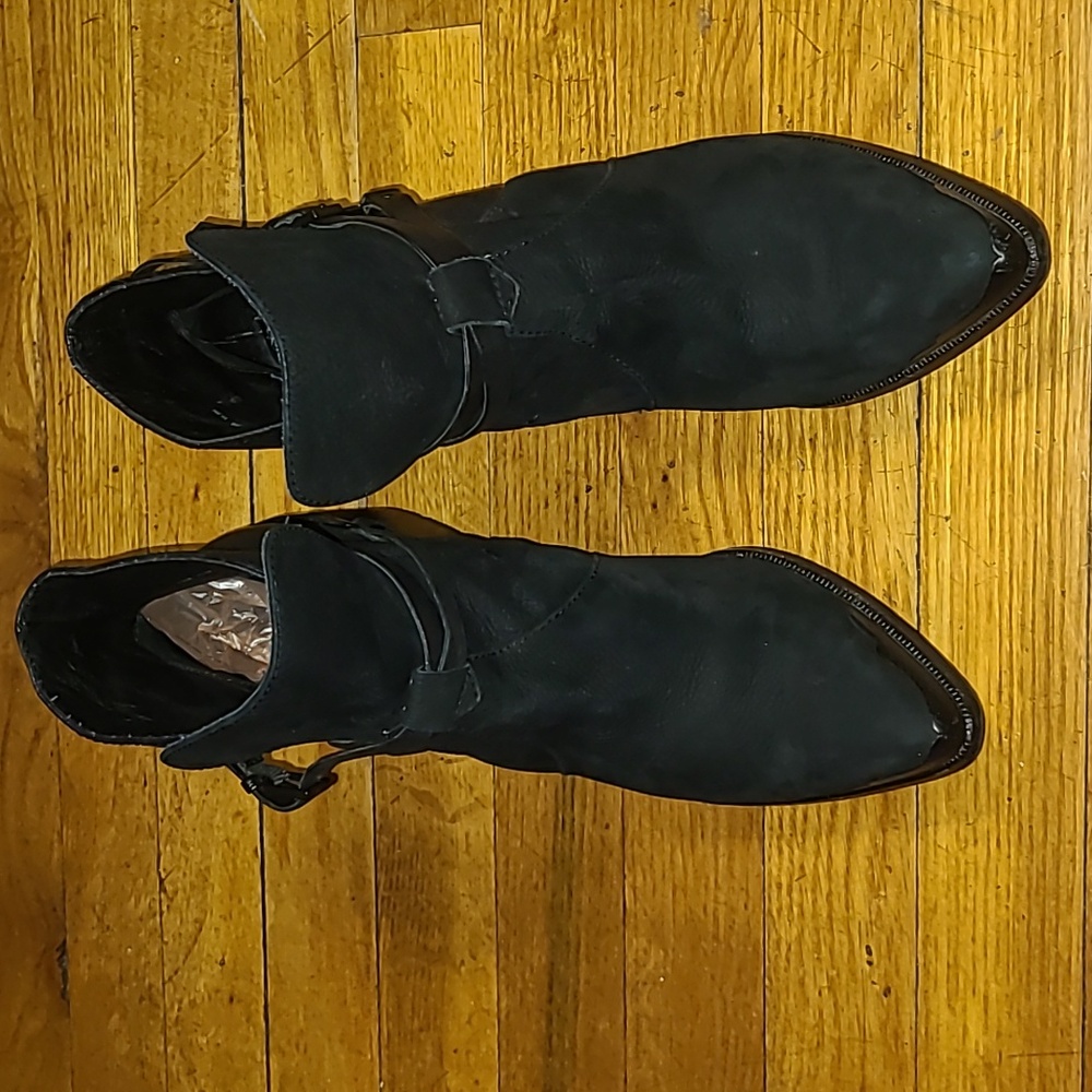 Ankle boots